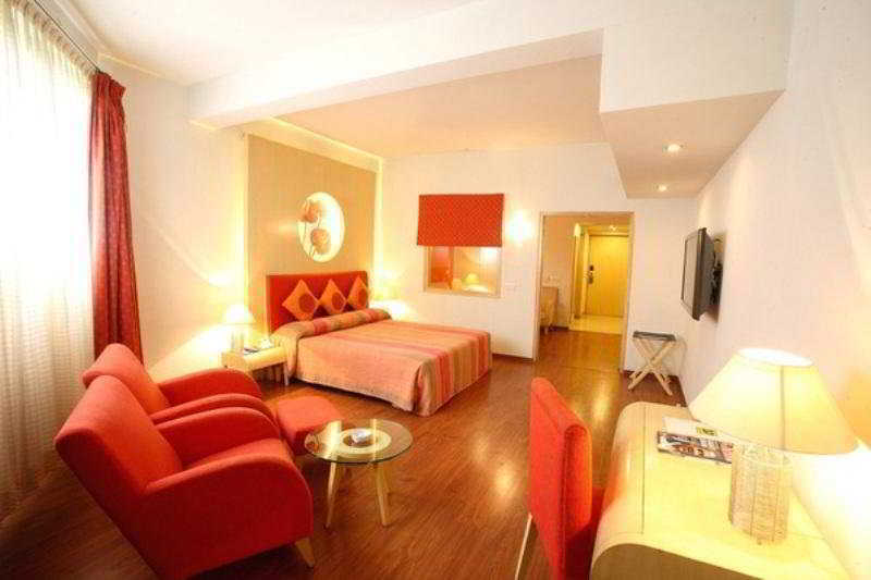 32Nd Milestone Gurgaon Room photo